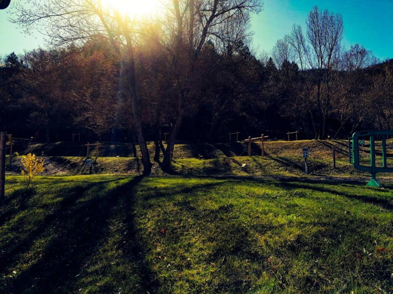Camping Du Bourg Digne-les-Bains Exteriör bild